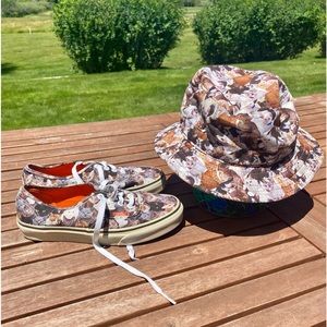 Vans Limited Edition ASPCA Collaboration Cat Kitten Shoes and Bucket Hat Bundle